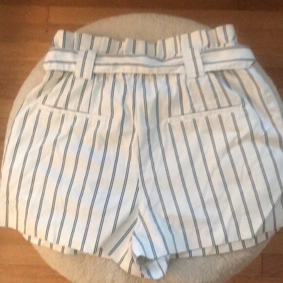 Zara Striped Shorts - Picture 3 of 3